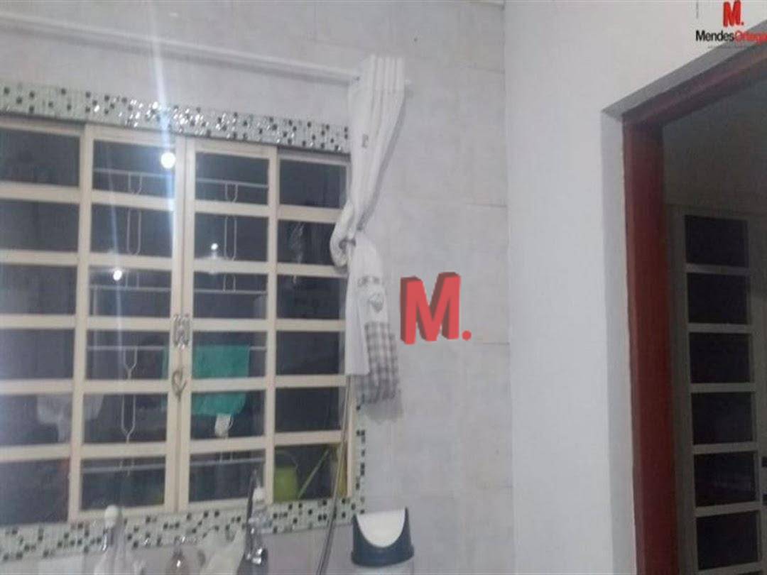 Casa à venda e aluguel com 3 quartos, 172m² - Foto 22