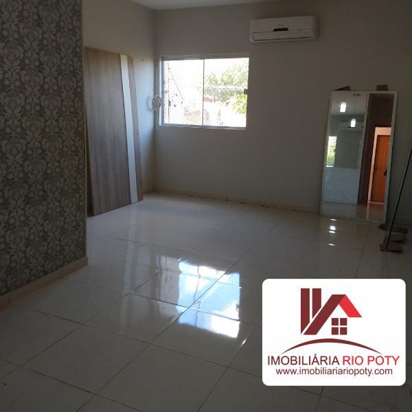 Apartamento à venda com 3 quartos, 70m² - Foto 13