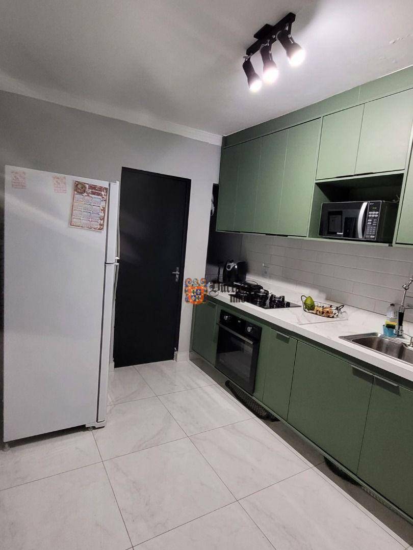 Apartamento à venda com 2 quartos, 67m² - Foto 4