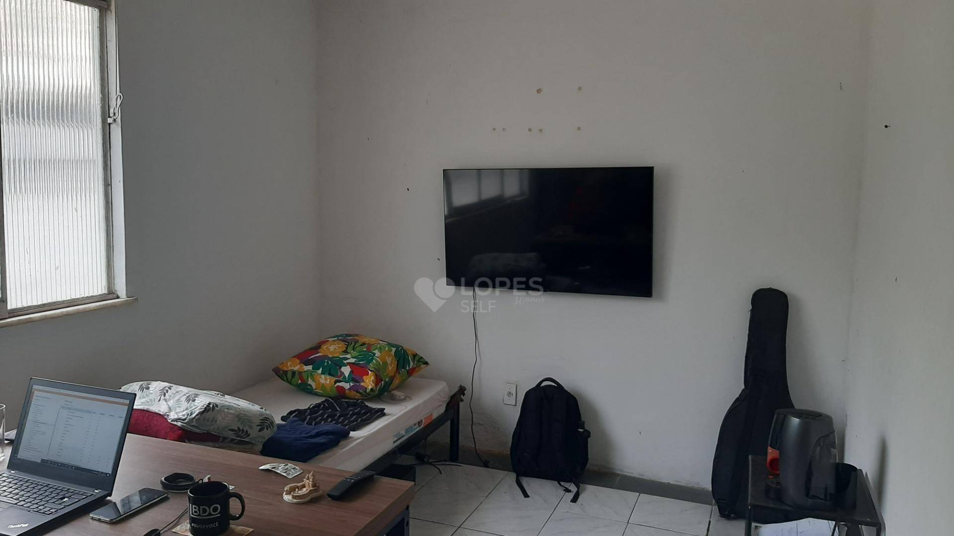 Casa à venda com 3 quartos, 76m² - Foto 2