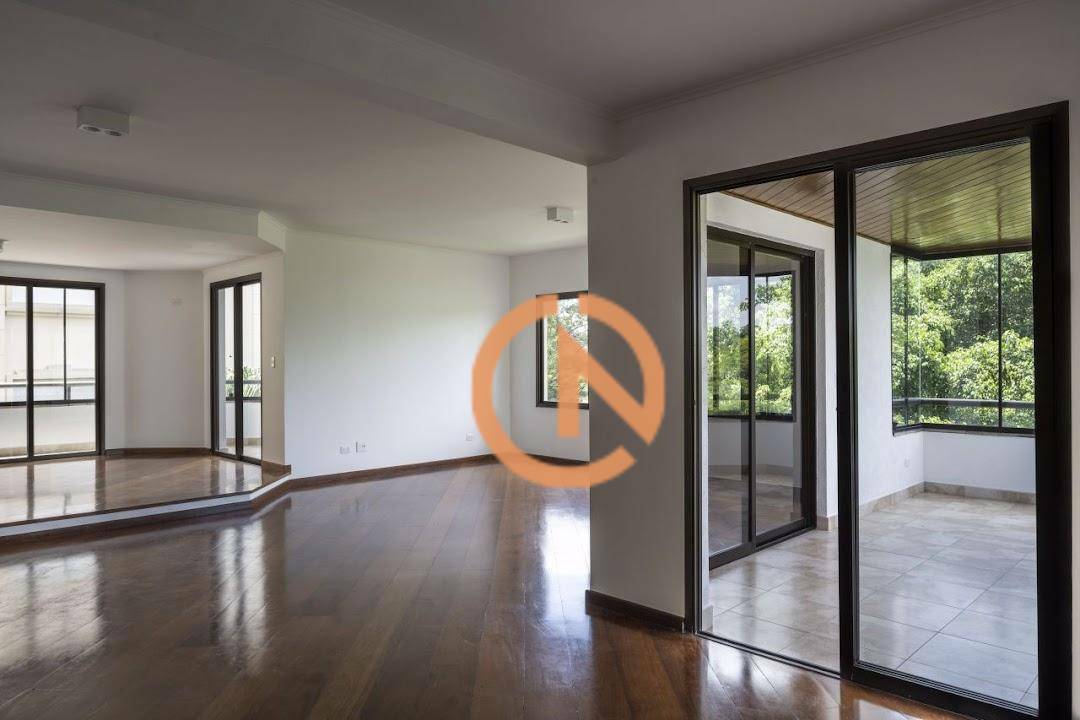 Apartamento à venda com 3 quartos, 250m² - Foto 2