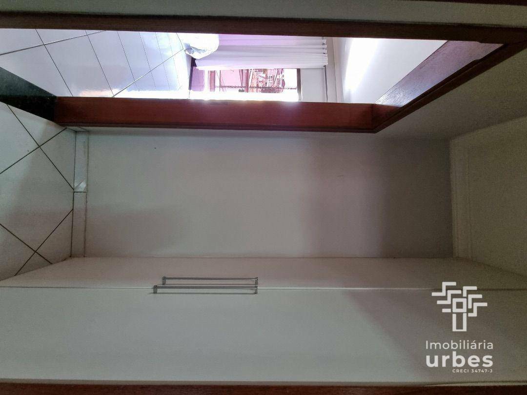 Casa à venda com 3 quartos, 173m² - Foto 14