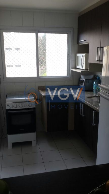 Apartamento à venda com 2 quartos, 65m² - Foto 9