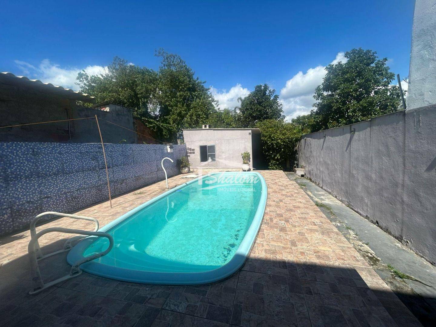 Sobrado à venda com 3 quartos, 100m² - Foto 1