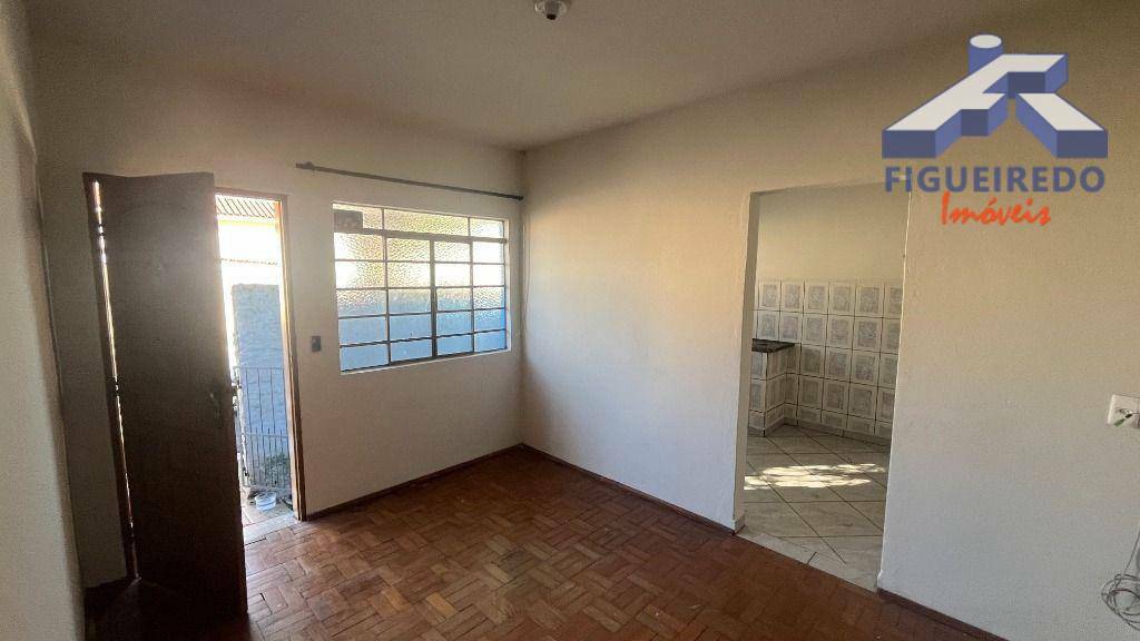 Casa à venda com 1 quarto, 112m² - Foto 9