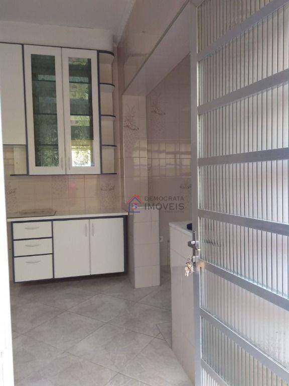 Sobrado à venda com 3 quartos, 150m² - Foto 5