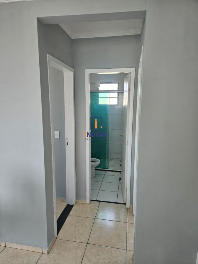 Apartamento à venda com 2 quartos, 45m² - Foto 2