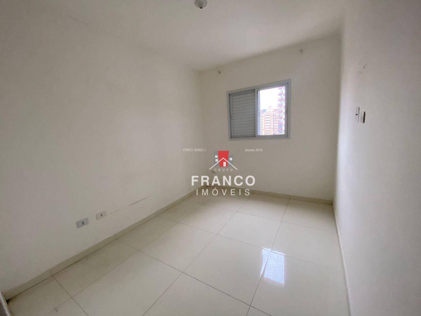 Apartamento à venda com 2 quartos, 75m² - Foto 16