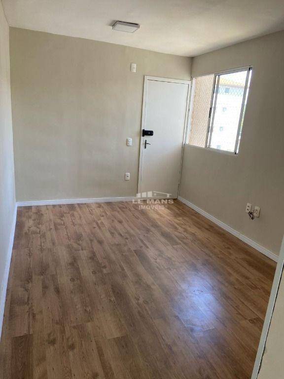 Apartamento à venda com 2 quartos, 44m² - Foto 2