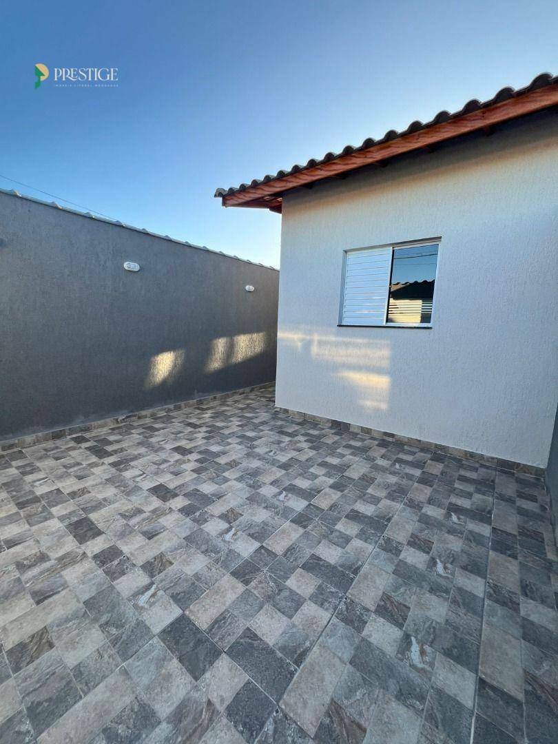 Casa à venda com 2 quartos, 65m² - Foto 5