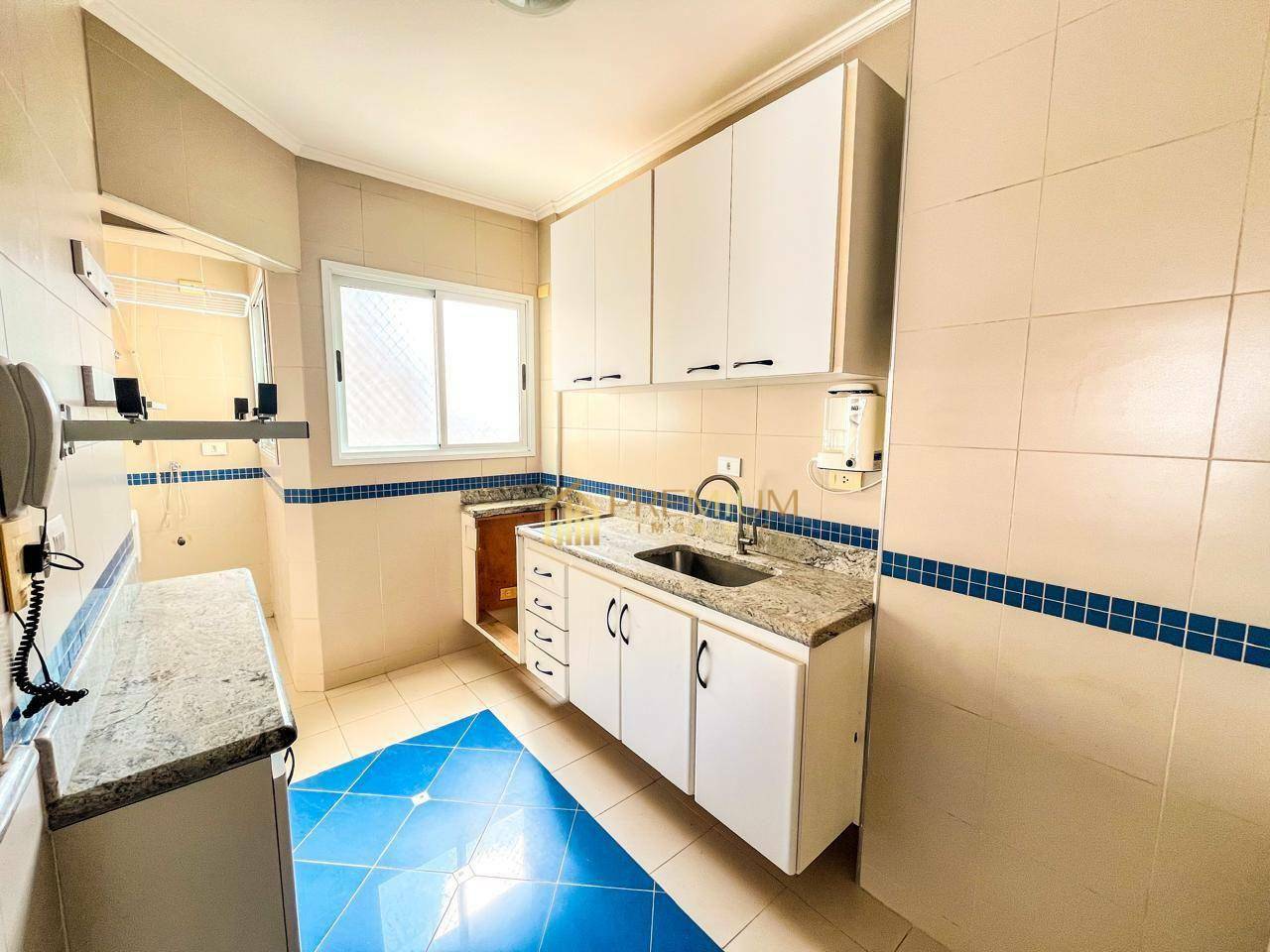 Apartamento à venda com 3 quartos, 79m² - Foto 4