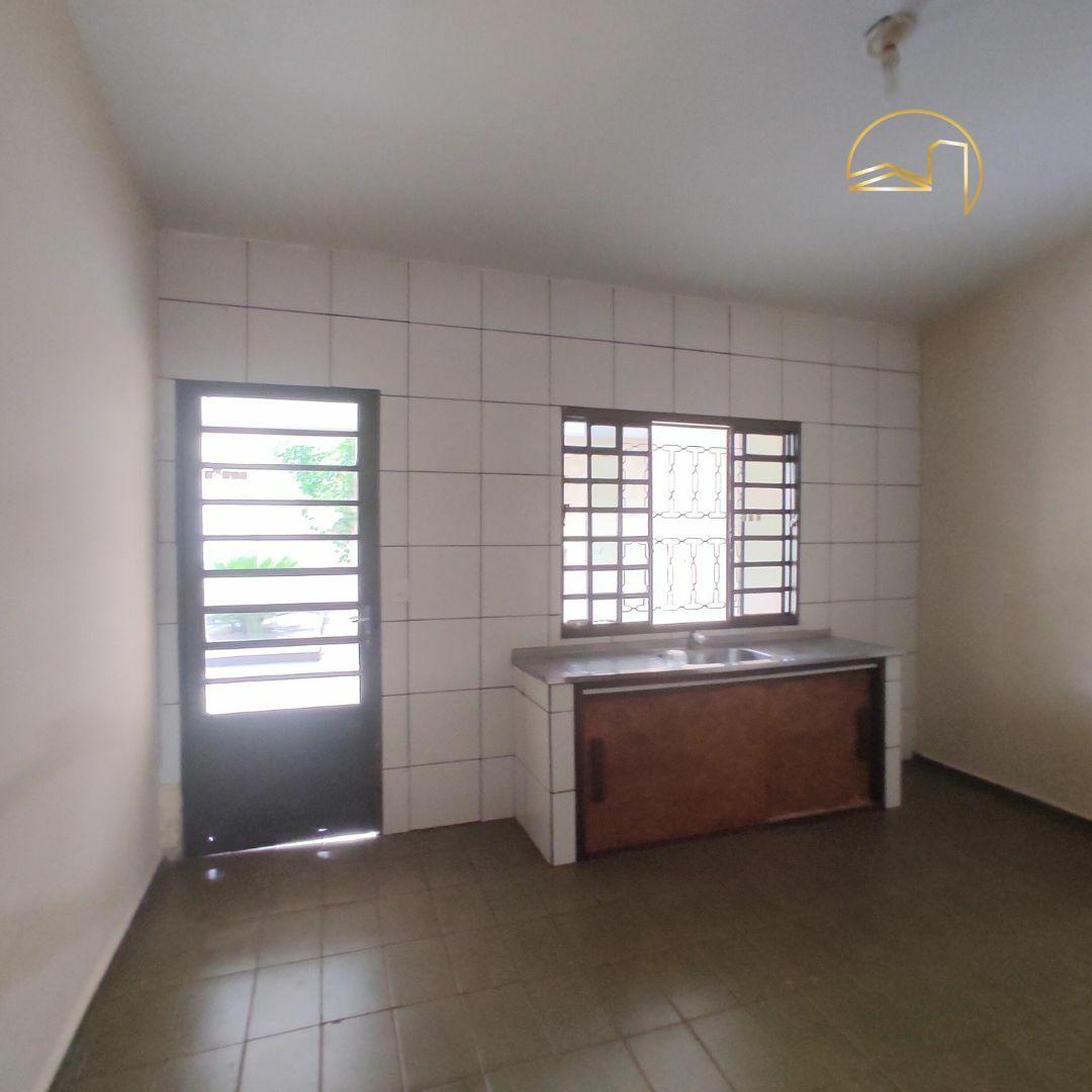 Casa para alugar com 3 quartos, 126m² - Foto 9