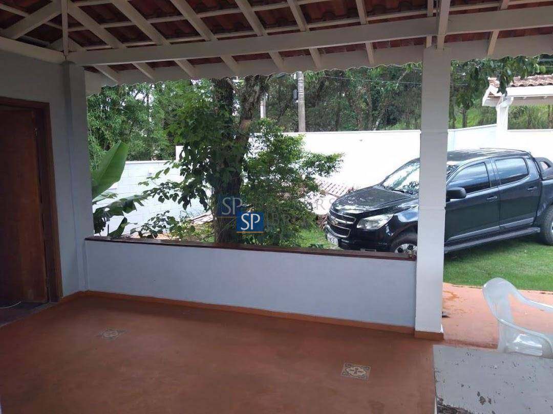 Chácara à venda com 3 quartos, 240m² - Foto 17