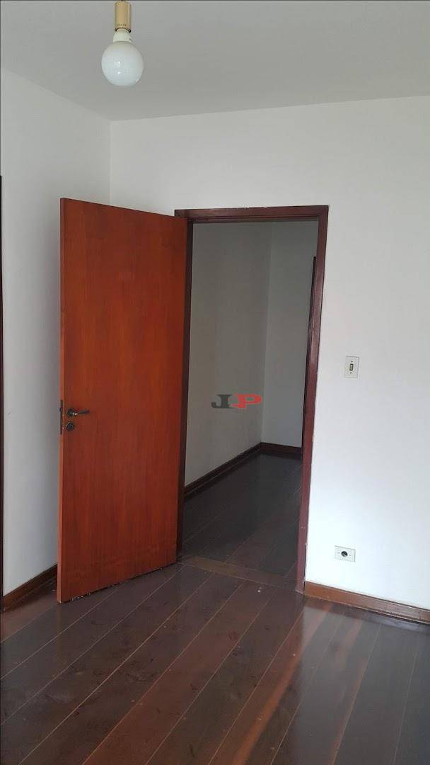 Casa à venda e aluguel com 3 quartos, 144m² - Foto 25