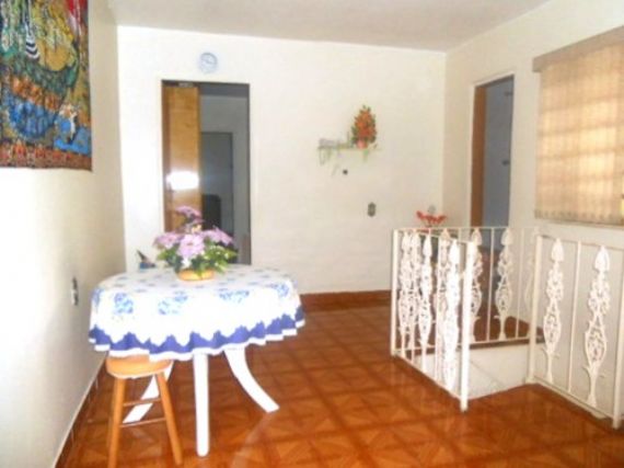 Sobrado à venda com 3 quartos, 100m² - Foto 2