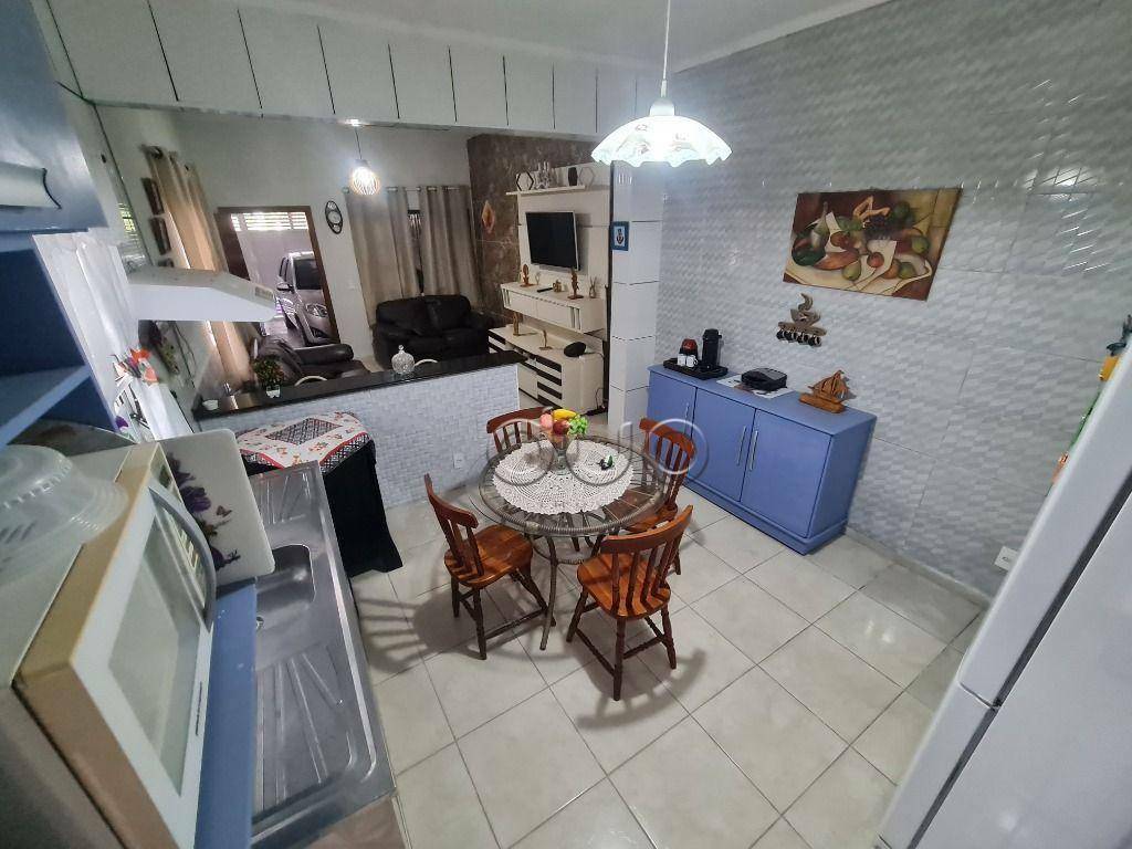 Casa à venda com 3 quartos, 245m² - Foto 7