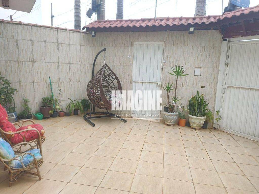 Sobrado à venda com 2 quartos, 89m² - Foto 47