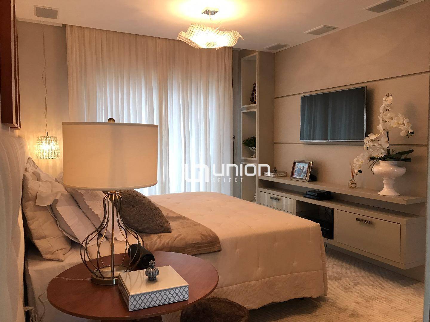 Apartamento à venda com 4 quartos, 237m² - Foto 13