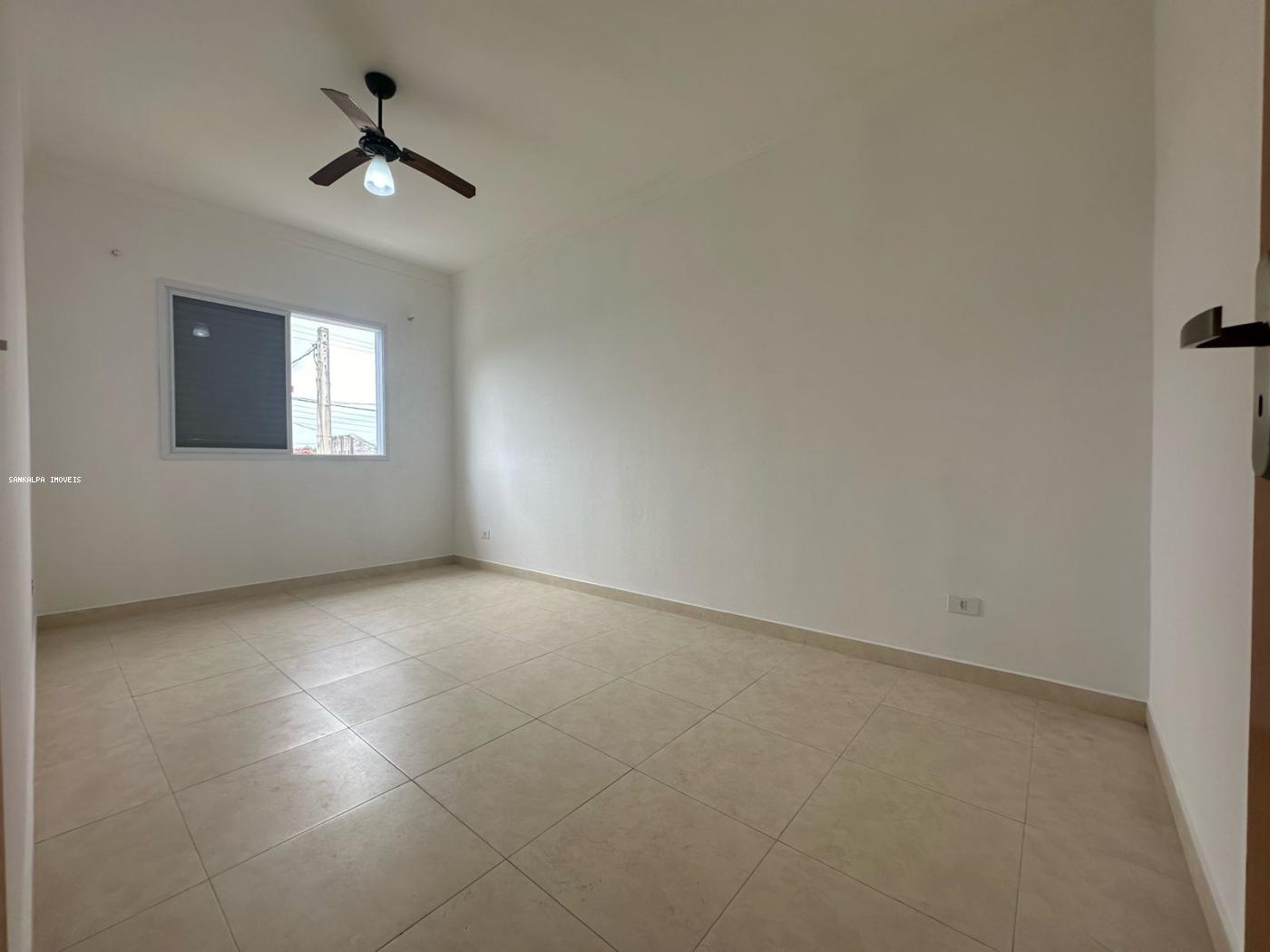 Casa à venda com 3 quartos, 99m² - Foto 11