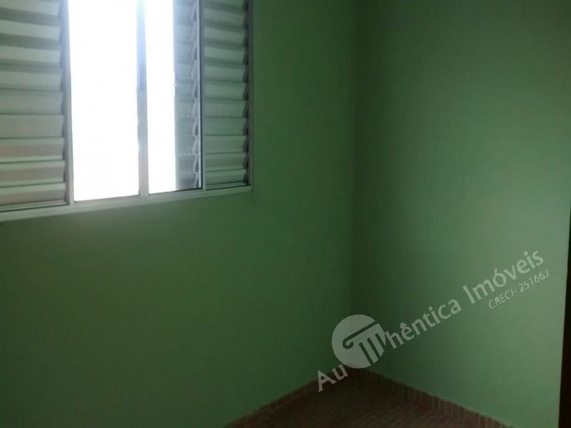 Casa para alugar com 2 quartos, 70m² - Foto 24