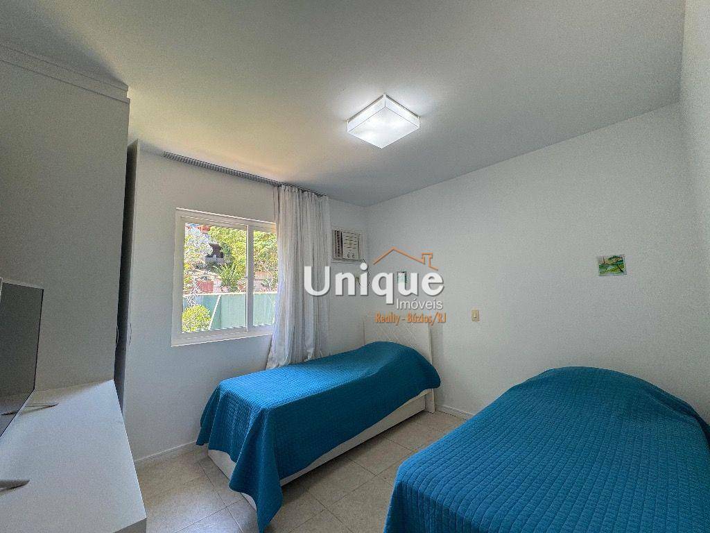 Casa à venda com 4 quartos, 220m² - Foto 12