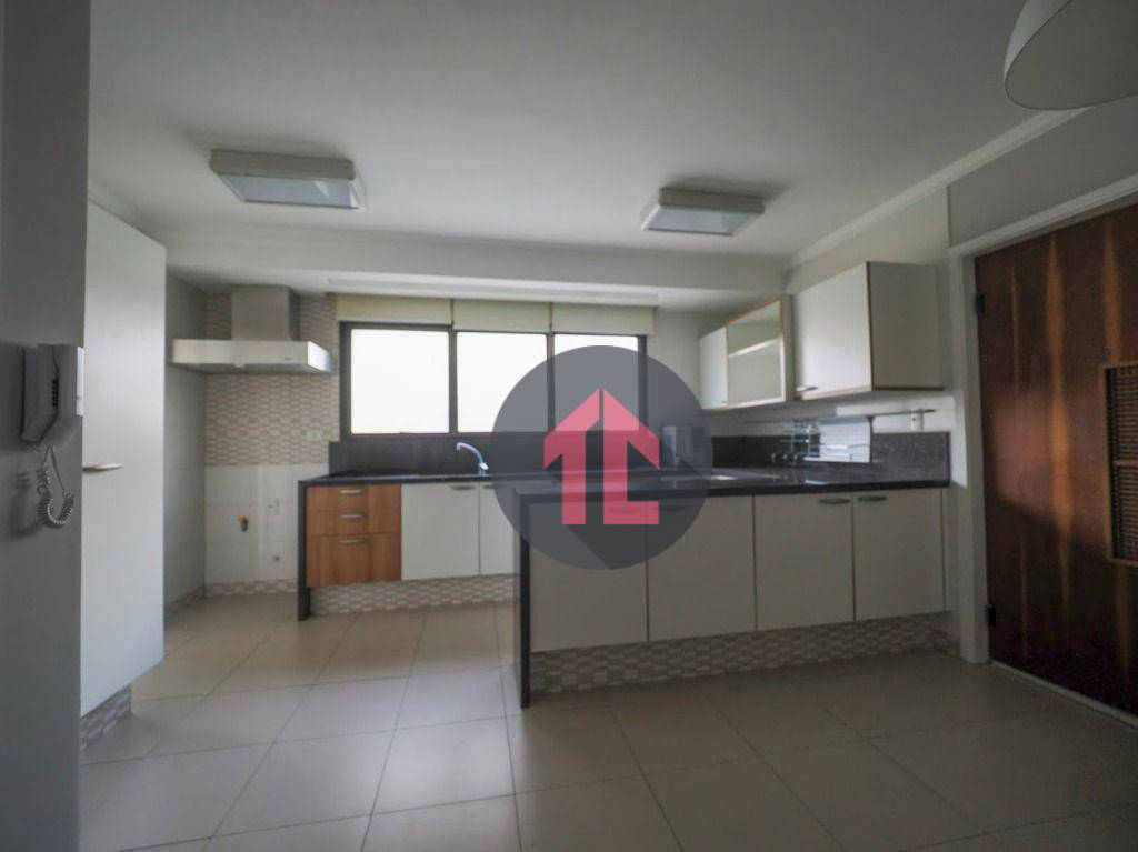 Apartamento à venda com 4 quartos, 246m² - Foto 5