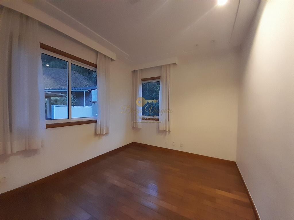 Casa de Condomínio para alugar com 3 quartos, 350m² - Foto 15