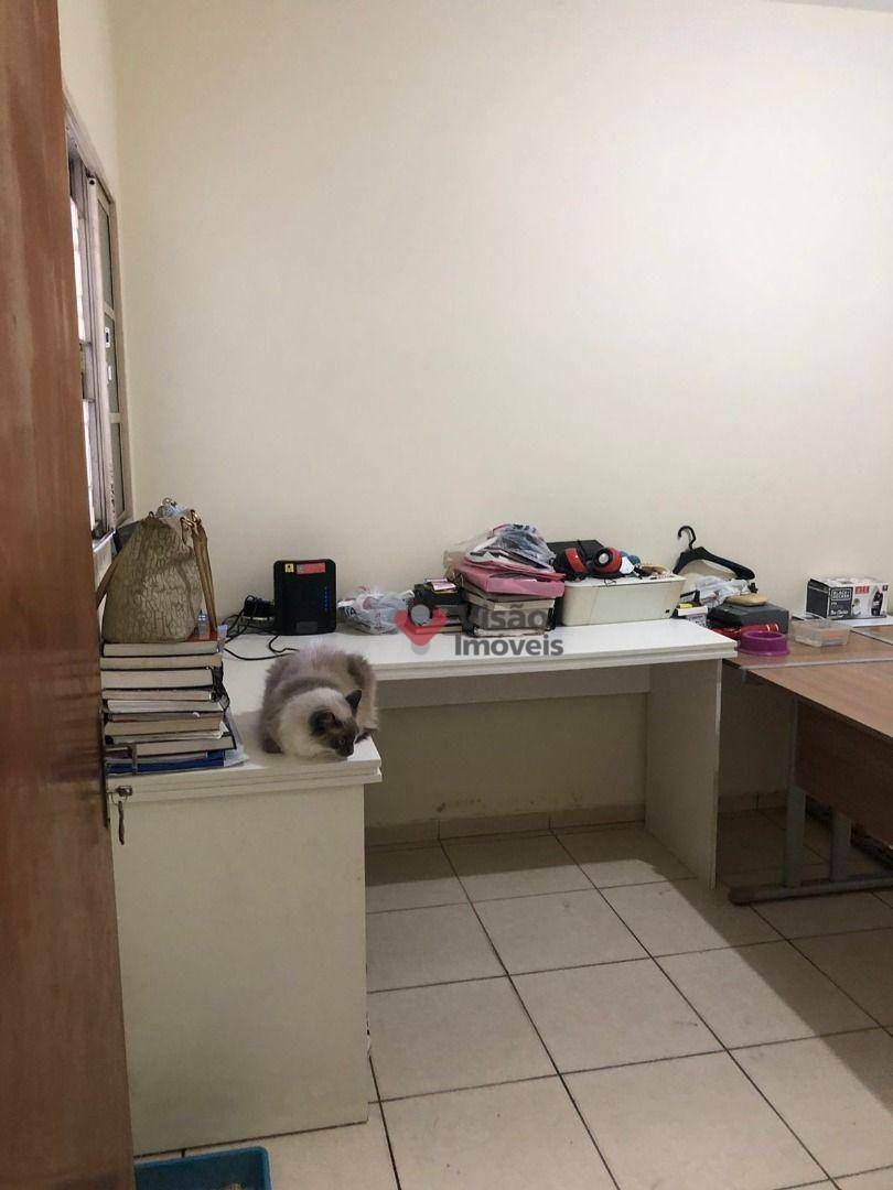 Casa à venda com 2 quartos, 60m² - Foto 13
