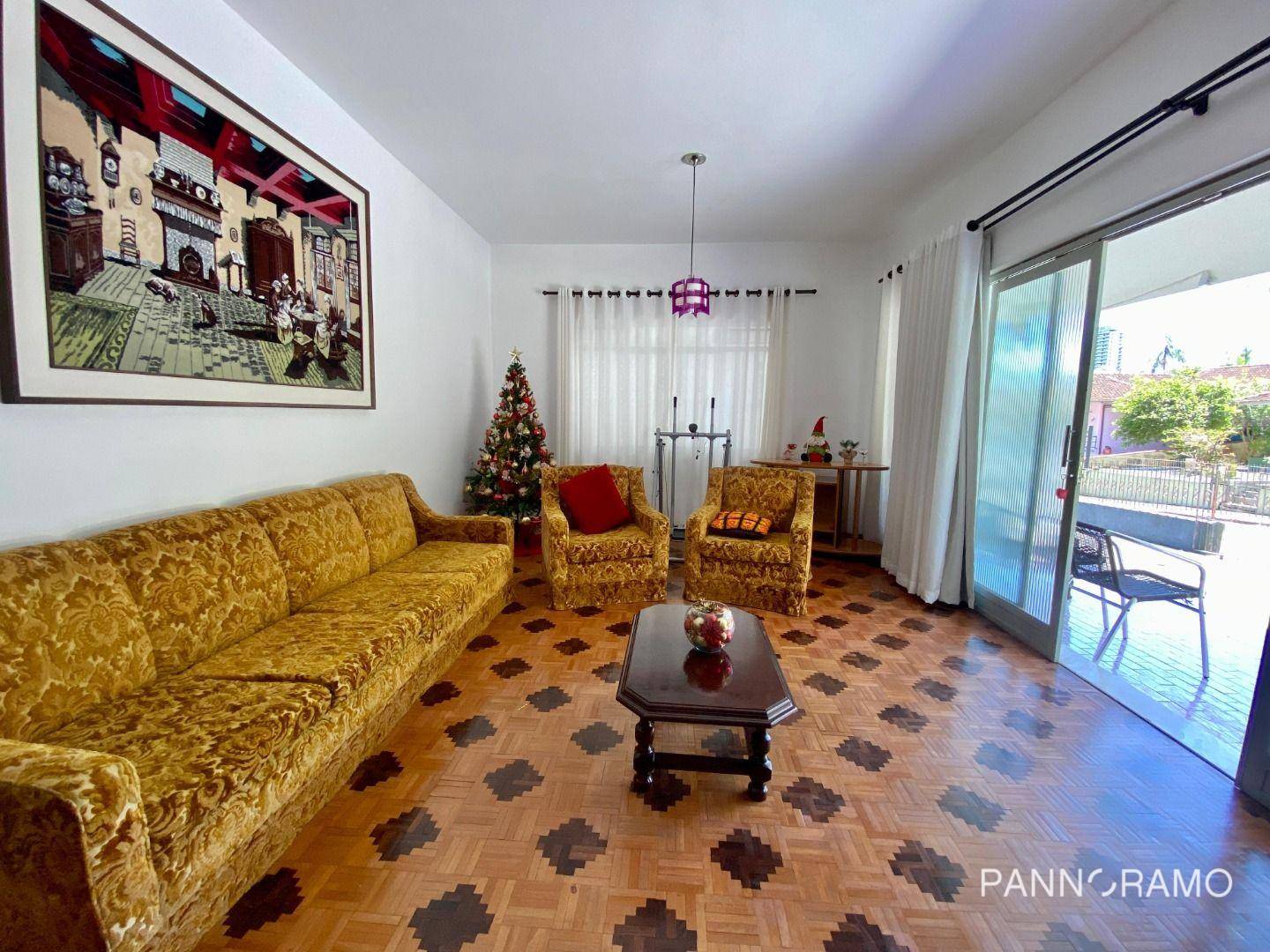 Casa, 3 quartos, 172 m² - Foto 1