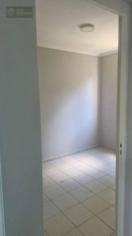 Apartamento para alugar com 2 quartos, 49m² - Foto 6