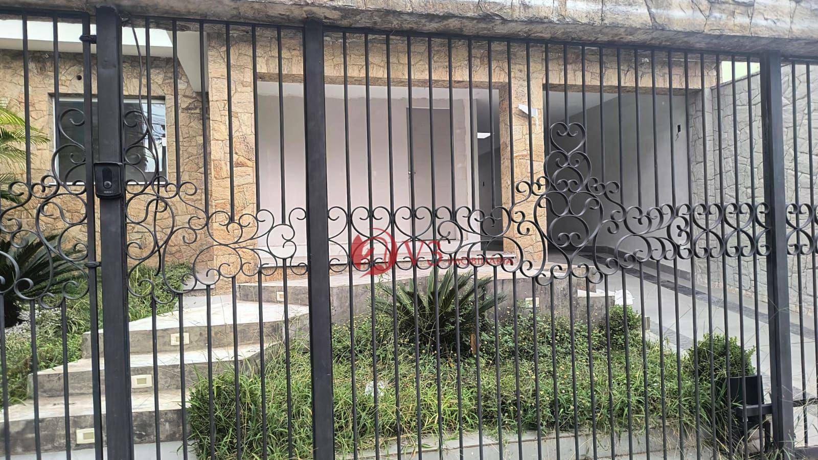 Casa para alugar com 4 quartos, 270m² - Foto 3