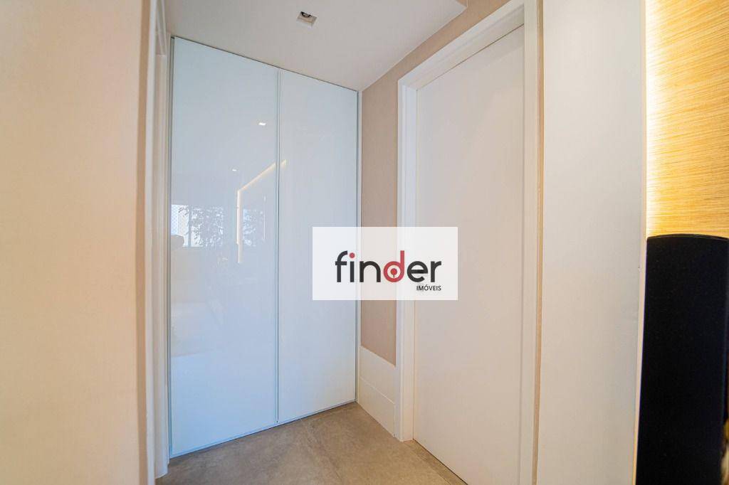 Apartamento à venda com 3 quartos, 157m² - Foto 13