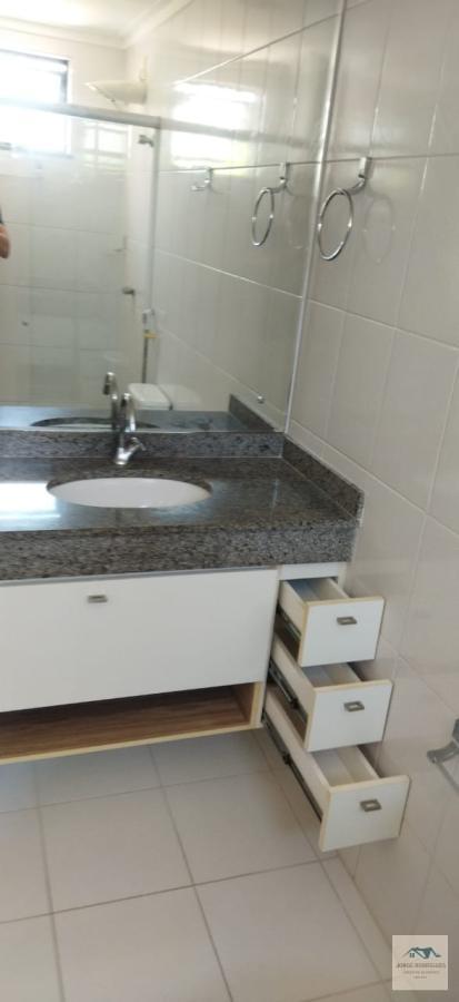 Apartamento à venda com 2 quartos, 70m² - Foto 14