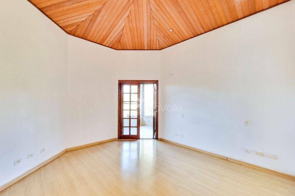 Casa de Condomínio à venda e aluguel com 5 quartos, 550m² - Foto 56