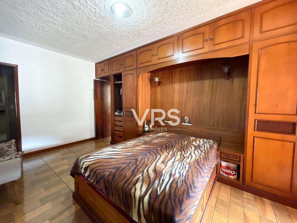 Casa à venda com 3 quartos, 238m² - Foto 23