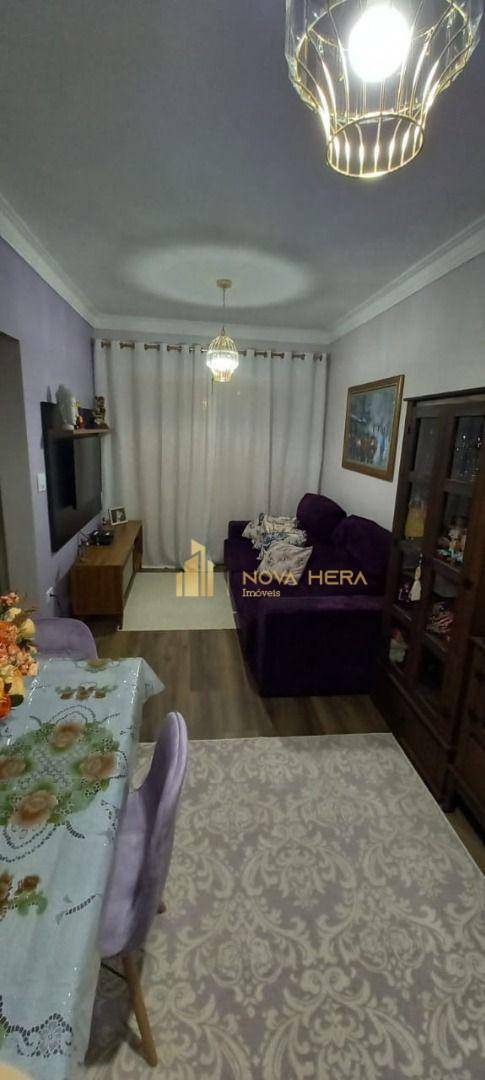 Apartamento à venda com 2 quartos, 65m² - Foto 4