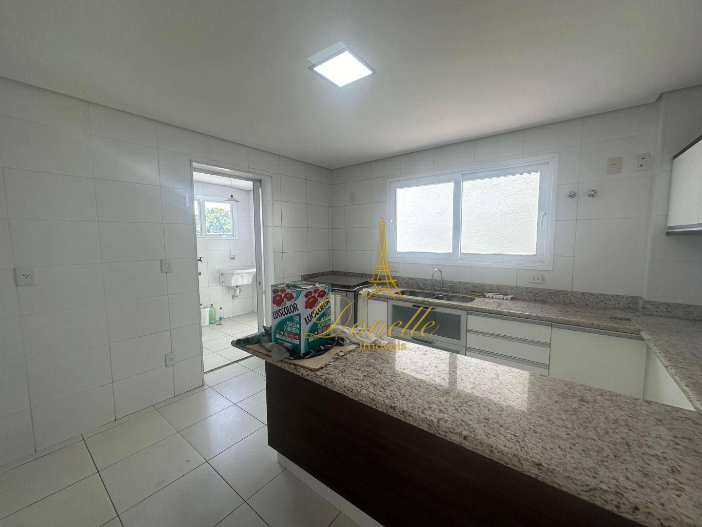 Sobrado para alugar com 4 quartos, 250m² - Foto 2