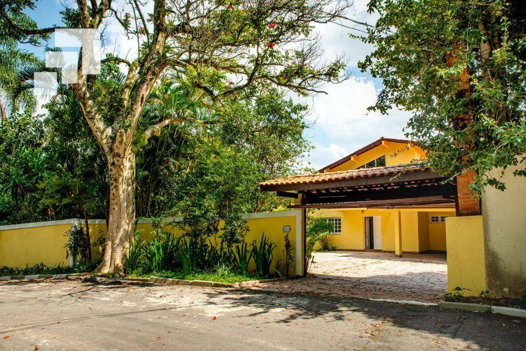 Casa de Condomínio à venda e aluguel com 4 quartos, 452m² - Foto 1