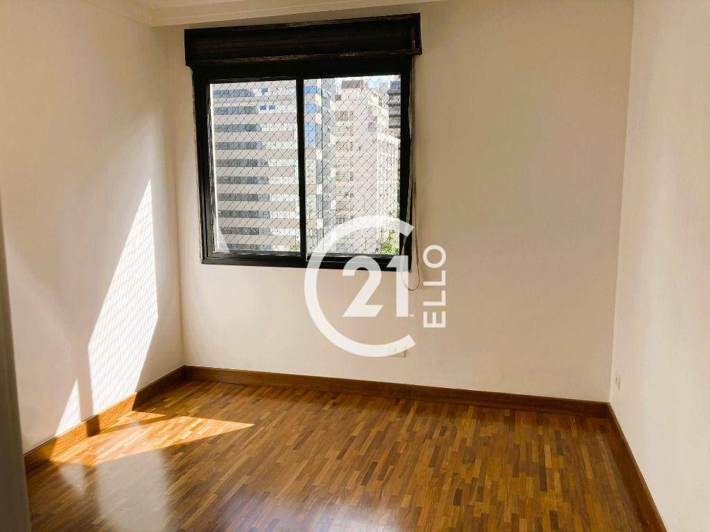 Apartamento à venda com 3 quartos, 180m² - Foto 14