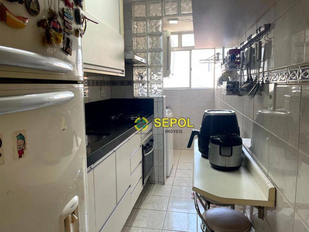 Apartamento à venda com 2 quartos, 61m² - Foto 17