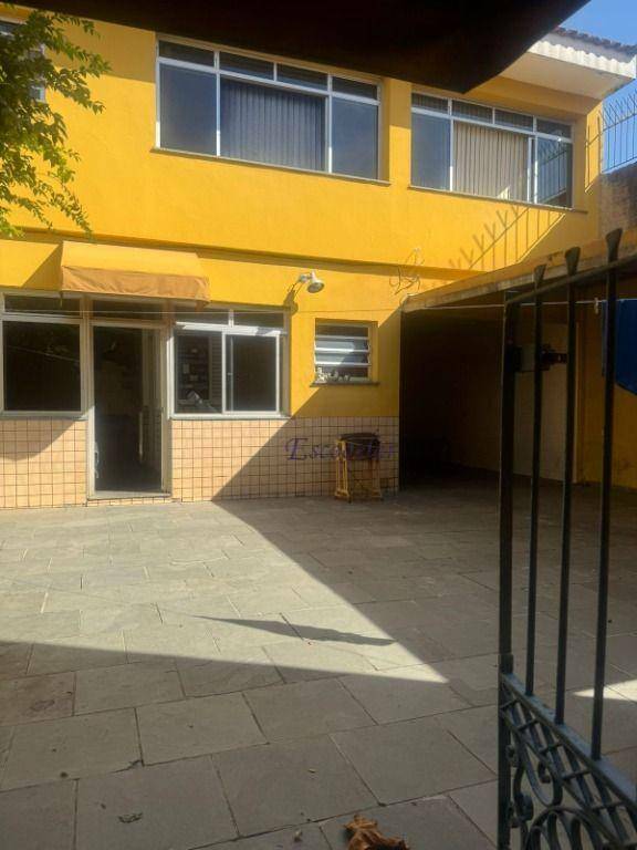 Sobrado à venda com 3 quartos, 180m² - Foto 2