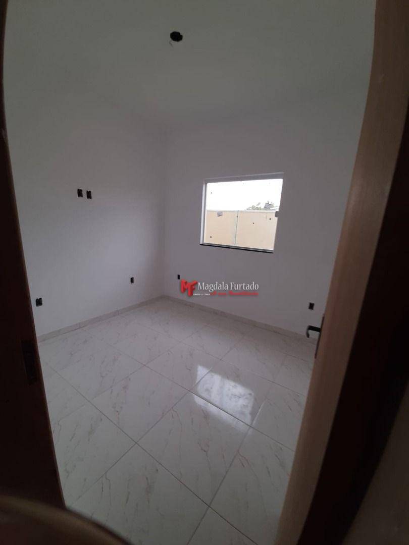 Casa à venda com 2 quartos, 48m² - Foto 13