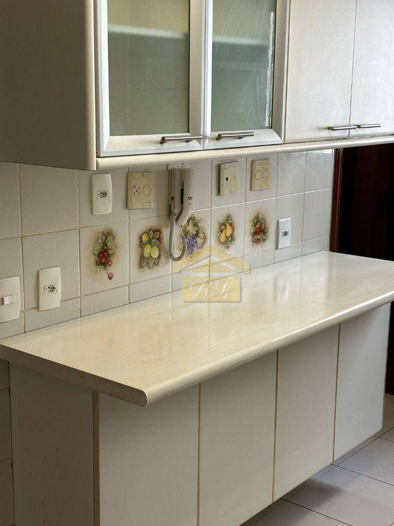 Apartamento para alugar com 4 quartos, 124m² - Foto 12