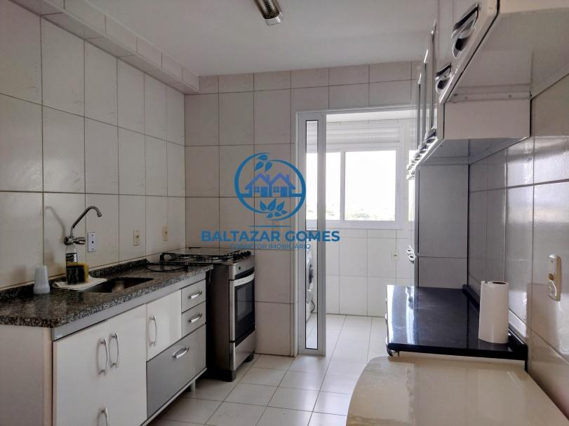 Apartamento à venda com 3 quartos, 50m² - Foto 4