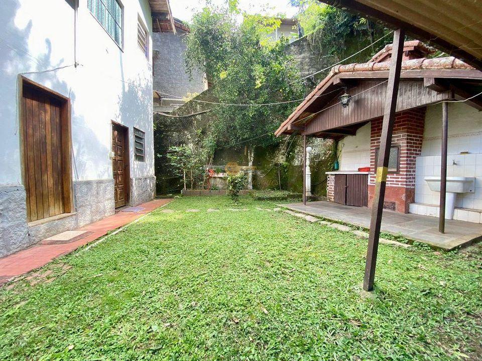 Casa à venda com 3 quartos, 900m² - Foto 5