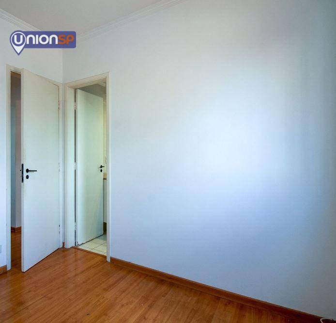 Apartamento à venda com 2 quartos, 68m² - Foto 9