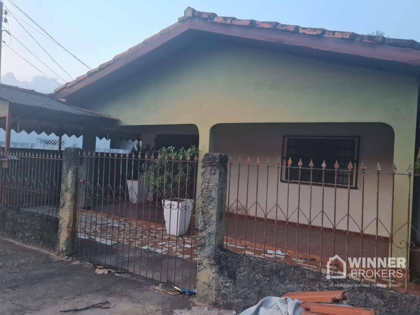 Casa à venda com 4 quartos, 95m² - Foto 2