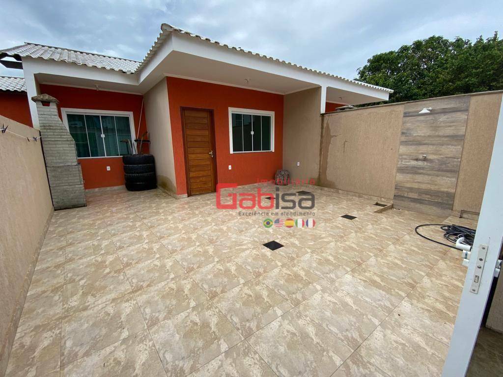 Casa à venda com 2 quartos, 110m² - Foto 1