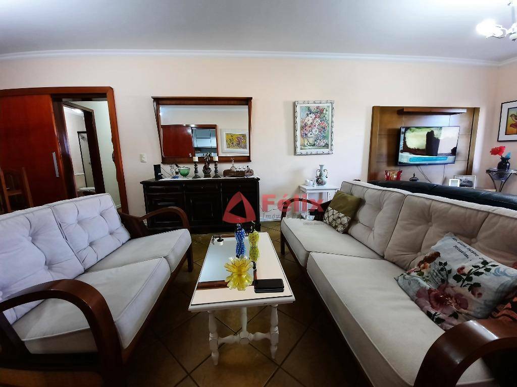 Apartamento à venda com 3 quartos, 125m² - Foto 10