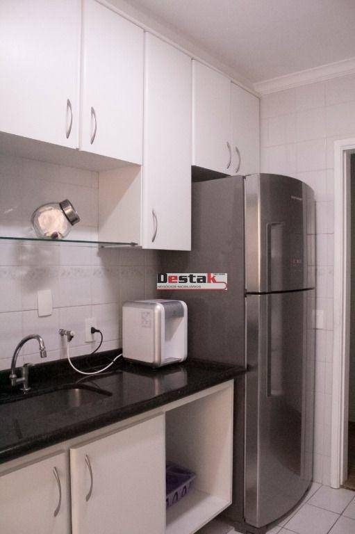 Apartamento à venda com 3 quartos, 85m² - Foto 7